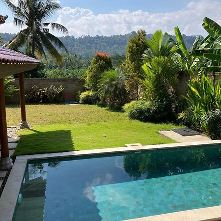 Villa Kelana ซิเดอมัน ภายนอก รูปภาพ