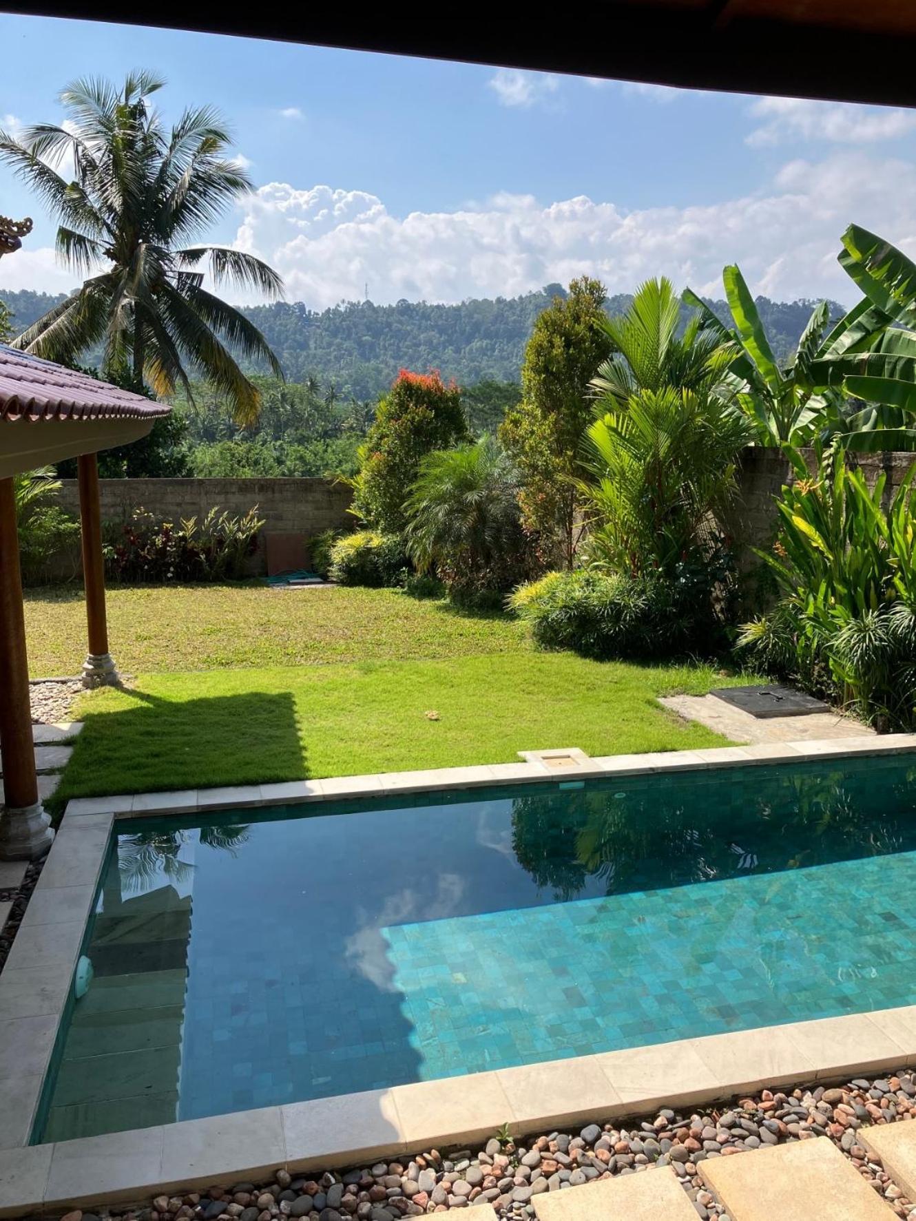 Villa Kelana ซิเดอมัน ภายนอก รูปภาพ